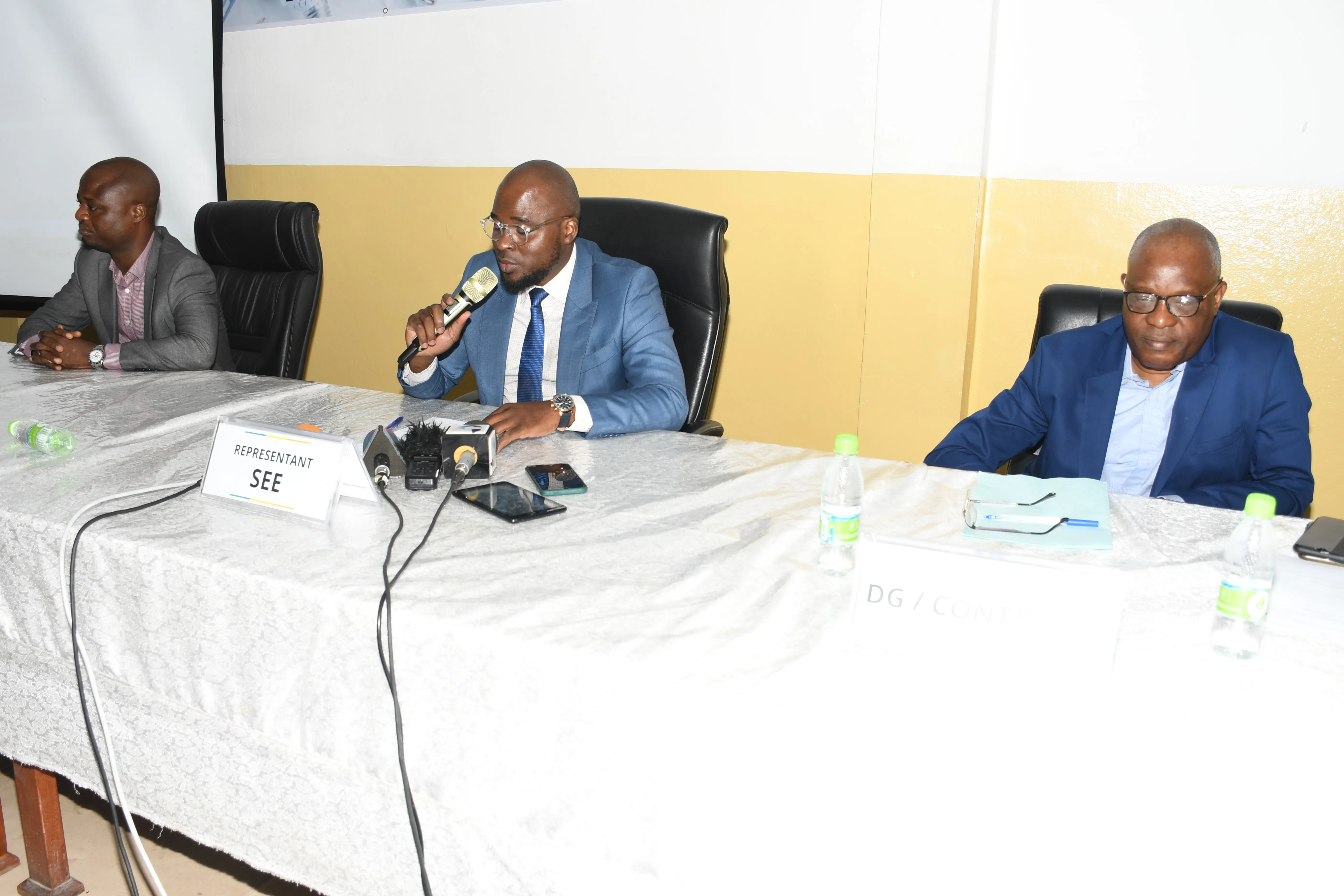 Fabrice Marcos (au micro) procédant à l’ouverture de l’atelier d’information et de sensibilisation