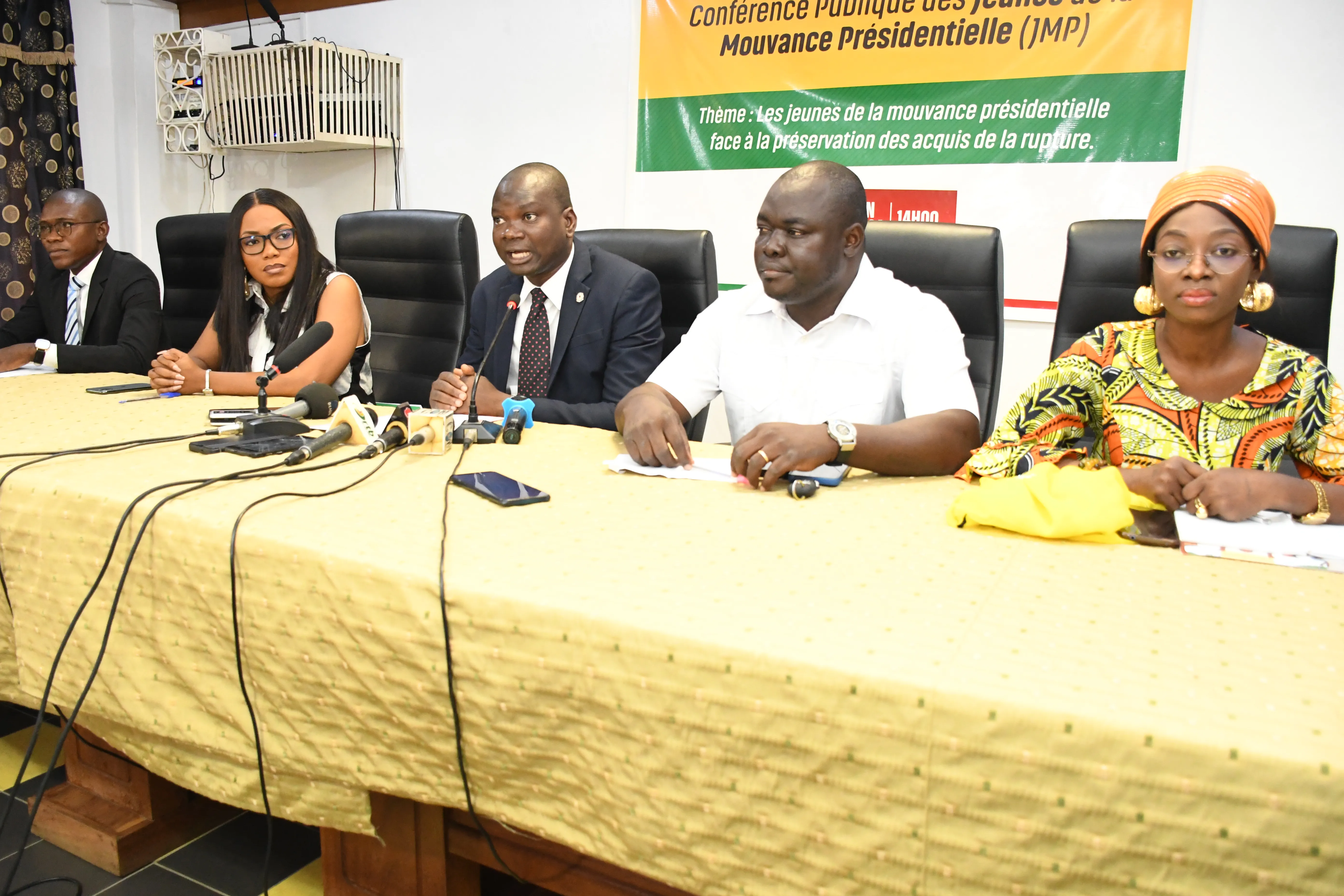 Les jeunes de la mouvance présidentielle décidés à rompre le silence pour rétablir la vérité
