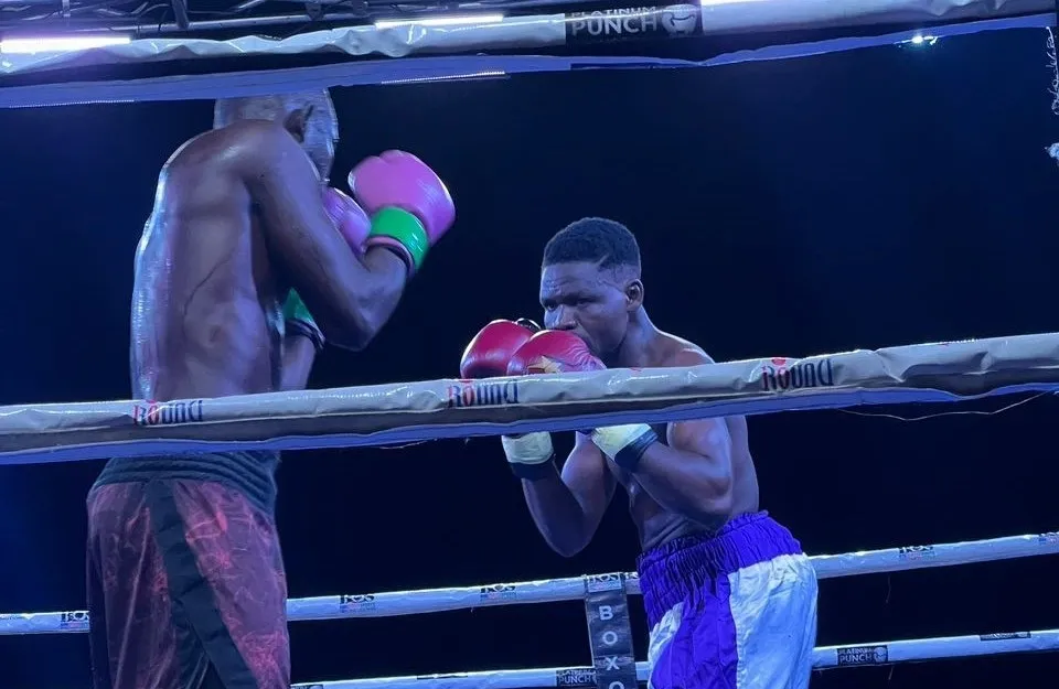 Le pugiliste béninois Aliou Clément Loko a dominé son adversaire ghanéen
