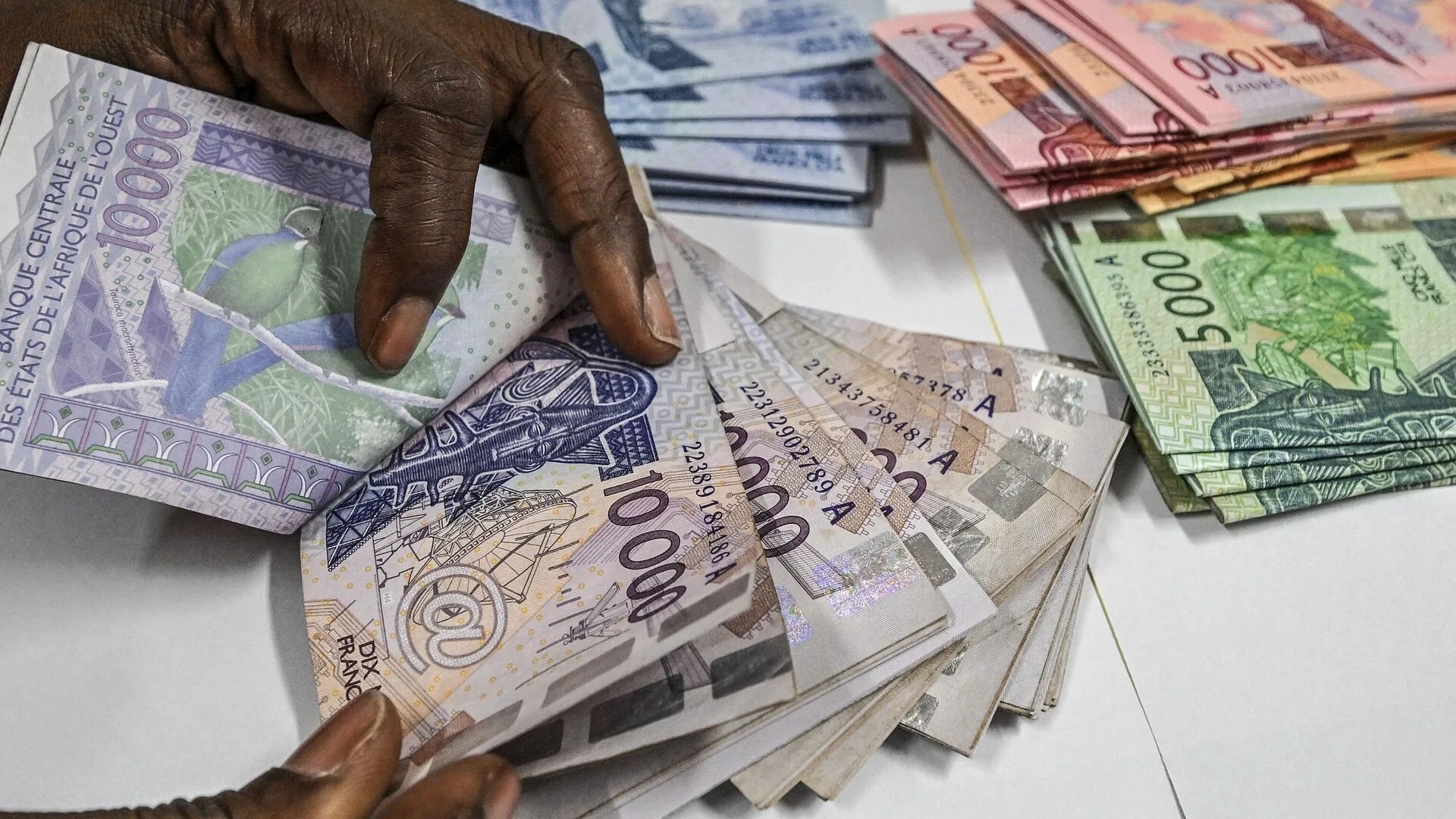 Le gouvernement sécurise les activités du secteur de la microfinance