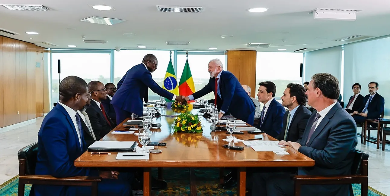 Séance de travail entre les délégations béninoise et brésilienne