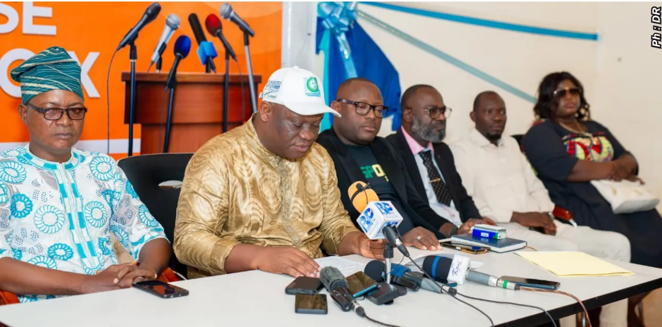 La Troisième Voix se constitue, comme une structure organisée,  inclusive et légalement constituée