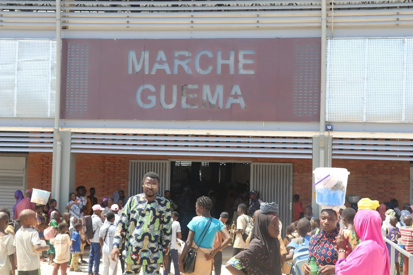 Un édifice qui impressionne par ses rayons