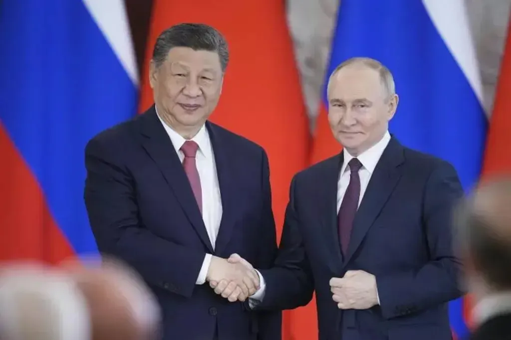 Les présidents chinois Xi Jinping et russe Vladimir Poutine