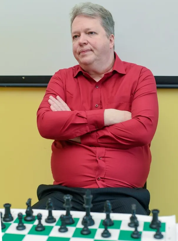 Nigel Short, une légende des échecs au service du  développement