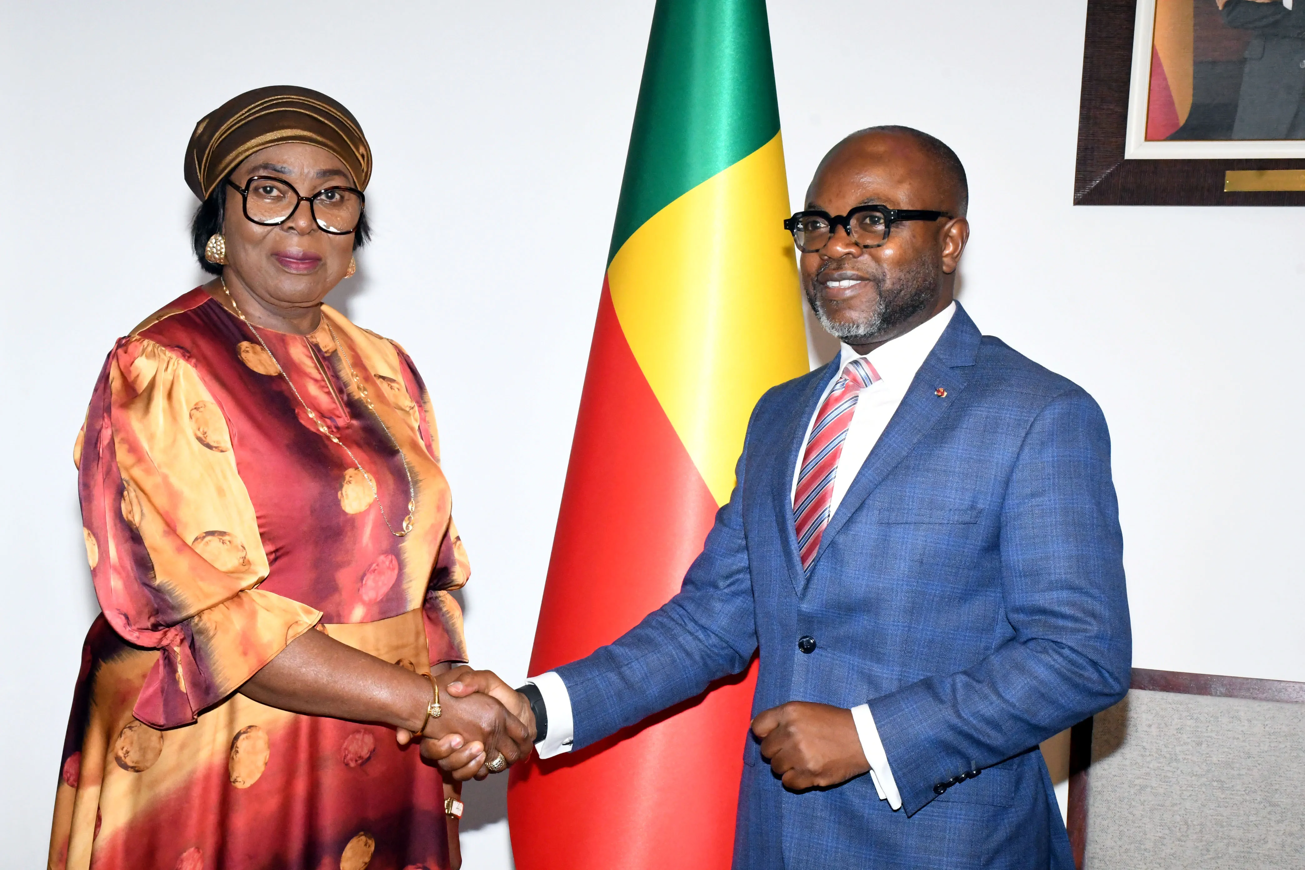 La ministre Adidjatou Mathys et Conrad Gbaguidi, président du Conseil économique et social