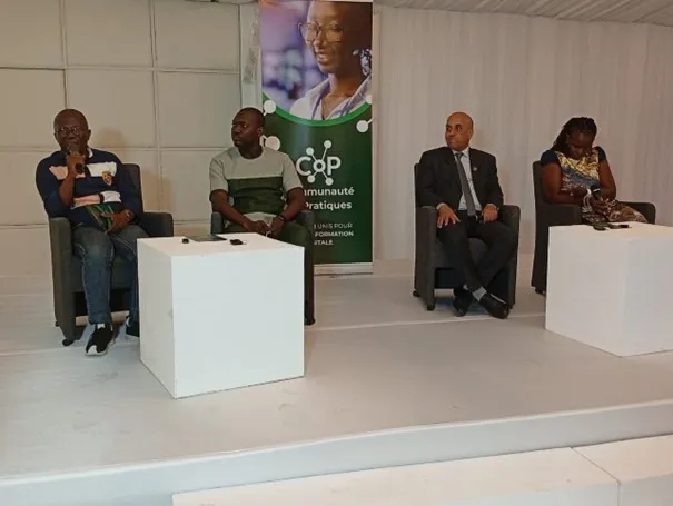 Ce panel de retour d’expérience sur la collaboration public-privé dans le développement  des eServices, illustre l’importance de la CoP