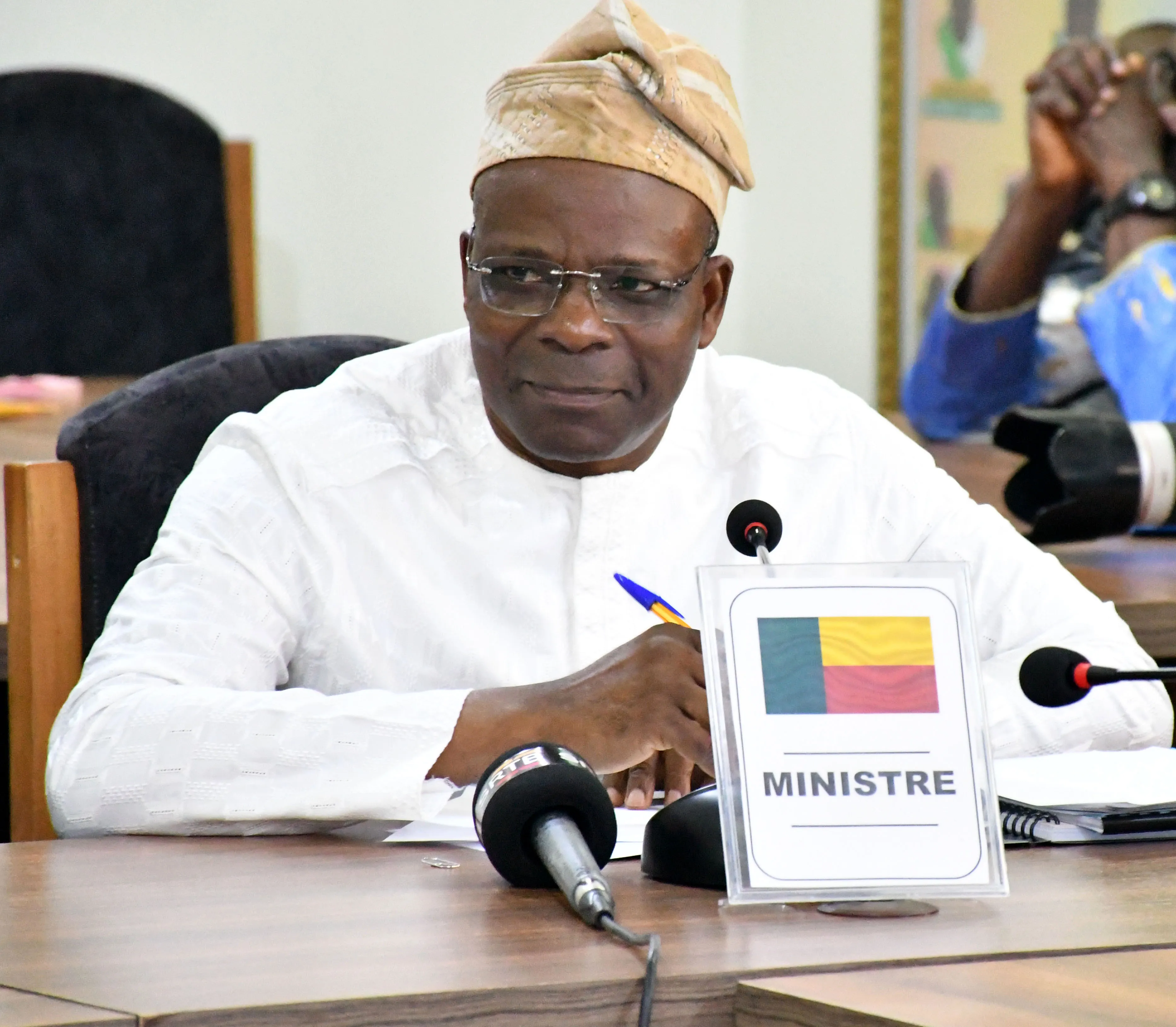 Raphaël Akotègnon, ministre de la Décentralisation et de la Gouvernance locale